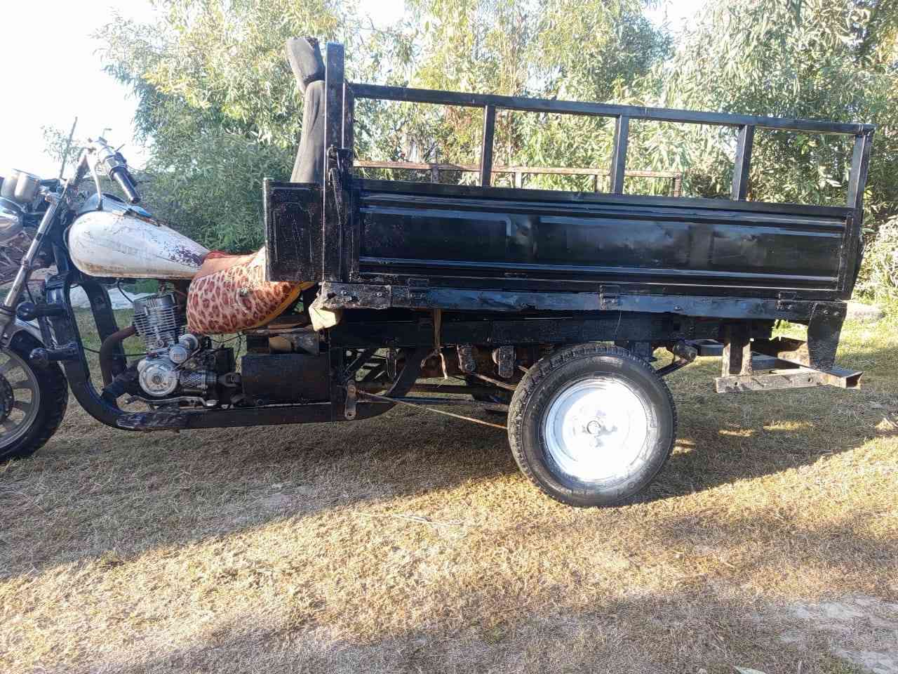 السلام عليكم ستوته البيع نكره سلف  باتري  ضفيره كل جديد  موديل  17 كلك    السعر٦٥٠و بيه مجال     ***********
