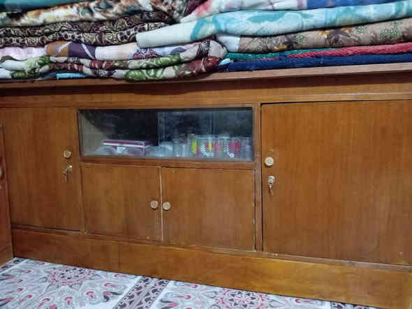 السلام عليكم بوفيه للبيع بوفيه نظيفه متر سعرها 90 وابيها مجال المكان بعقوبه التحرير ***********
