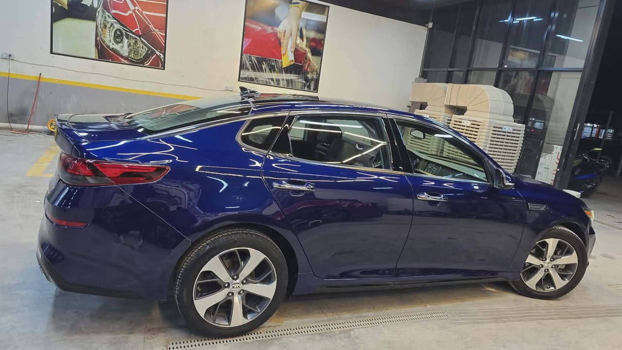 اوبتيما 2019
رقم بغداد بدون ايرباك 
محرك 2400 gdi 
السيارة فئة S فول مواصفات 
بصمه 
يانوراما 
كشنات جلد ومخمل 
رادار امامي مانع تصادم 
رادارات جانبيه 
وياله حجم ١٨ رياضيه 
ماشيه 53 ميل
السياره وارد امريكي ضرر خلفي صندوك وجامرلوغ بدون دواخل بدون ايرباك 
السعر 142 
مكانهه  ديالى الخالص 
للأتصال ***********
