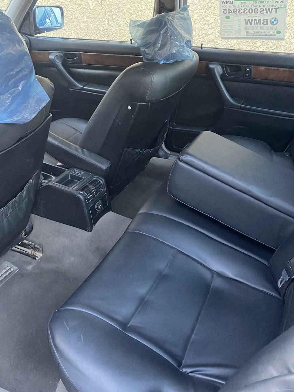 السلام عليكم
بي ام للبيع 
حجم / ٧٣٠ V8 مسكر 
موديل / ١٩٩٠ 
 مصبوغة عامّ للجمالية فقط بدون ضربة رقم بغداد نكليزي بأسمي كير مكينة كهربائيات صدر خير من الله دواخل جدد تبريد نقصة فقط غاز مكاني مدينة الصدر السعر ( ٤٨ ) وبيها مجال بسيط 
***********
