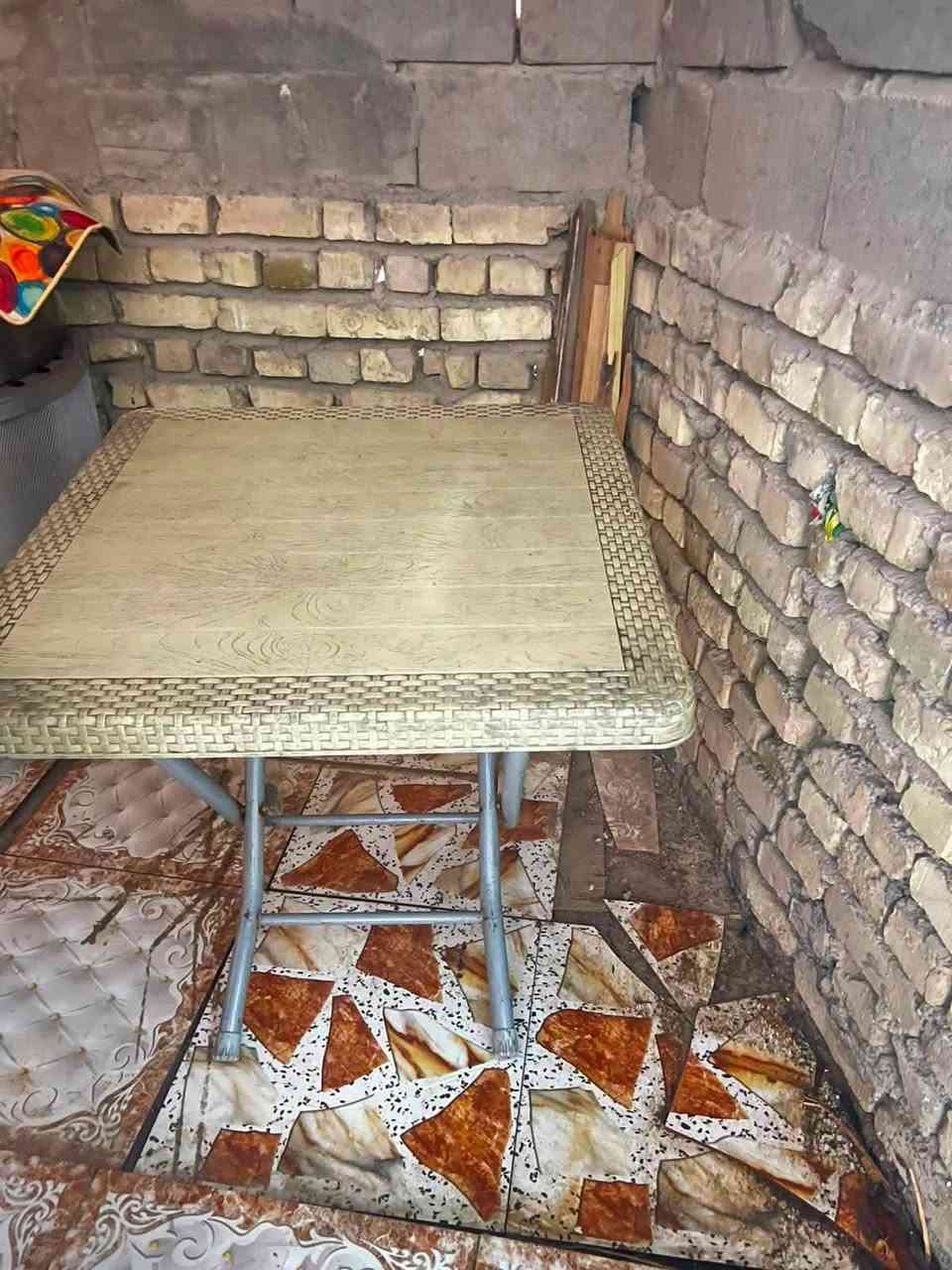 ميز عدد ٤
كراسي عدد ١٥ 
شوايه +باور للبيع قيم وخذ 
رقم التلفون ***********
