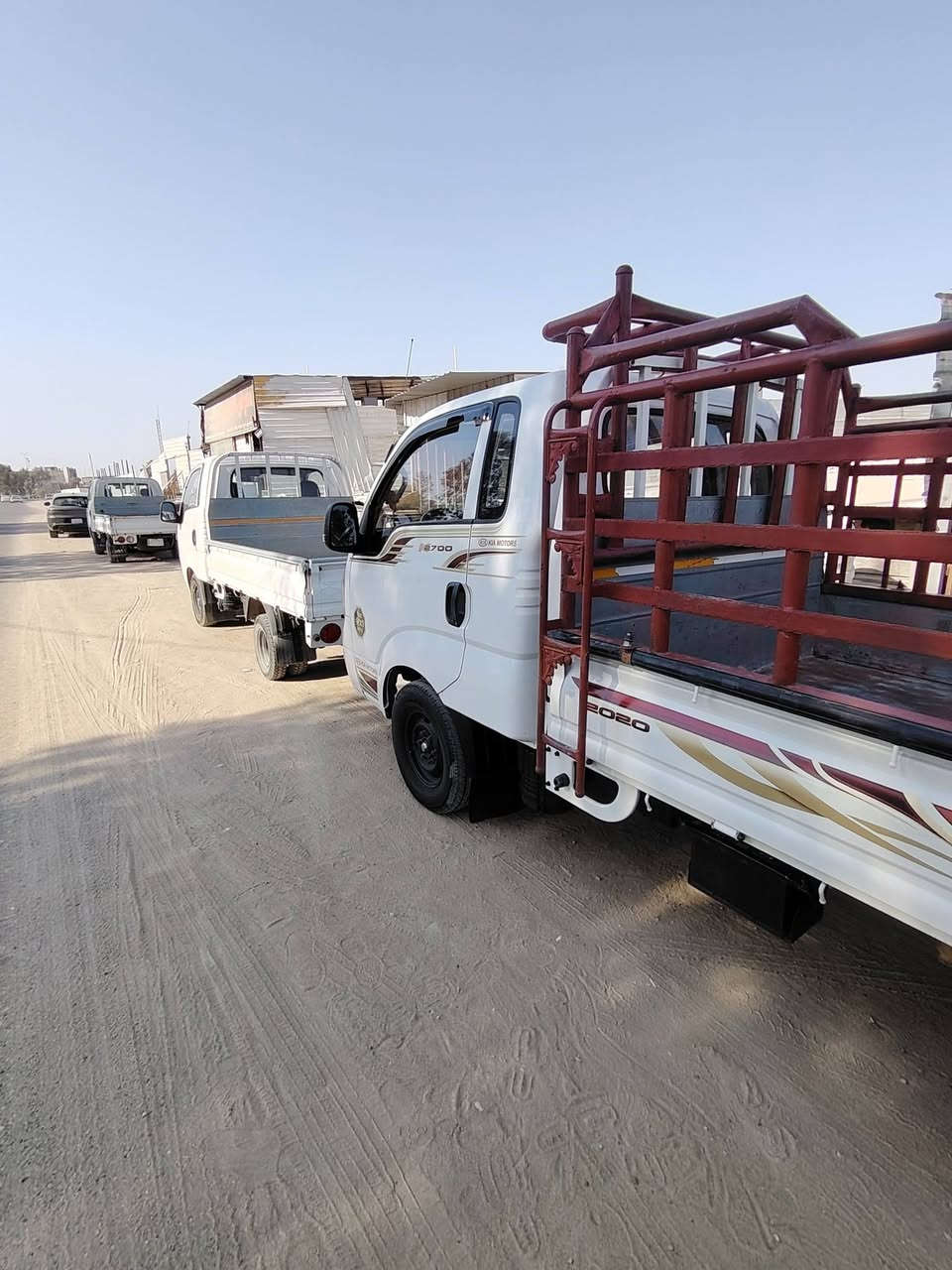 السلام عليكم كيه حمل للبيع رقم قادسيه موديل 20
السياره الشكل الجديد دشبول نفخ مكفوله كفاله عامه رقم انكليزي سنويه لل 31 مكينه وكير مكفولات وكشر مكفول السعر ب
128 وبيها مجال 
(ملاحضه السياره بدون محجر) 
مكاني ديوانيه مركز المدينه
رقم الهاتف 
***********
