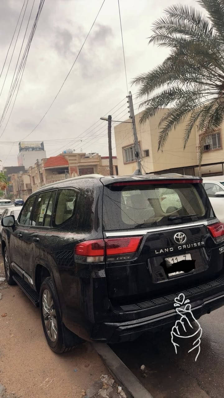 لاندكروز مديل 2025 jxr ساز فول مواصفات للاخير مكانها بغداد ماشيه الف فقط تحويل مباشر السعر 750 وبيه مجال للاستفسار ***********

