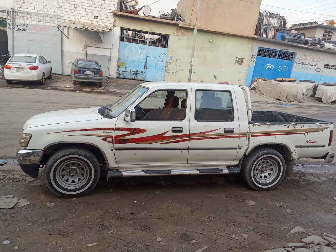 سلام عليكم بيكم للبيع دير 2007 دبل قماره سياره رقم اربيل باسمناه سياره بيها صبغ طقم جديد ماكينه وجير جديد شرط تعيات فوق النص عمر تبريد تدفئه شغال رقم الهاتف *********** رقم ***********
