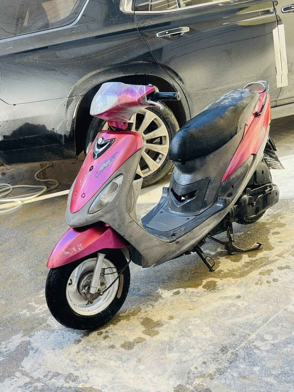 دراجه ماكس منغولي مديل ٢٠٠٧مال حاويه دراجه نظيفه بوشه بلادي ٤٩ سلف بلادي كله شغاله نكره سلف كهربائيات كله شغاله اشاير لايت عالي ناصي بس لايت دراجه فول ومو سعرها هذا بس متوازي سعره ٣٨٠ وبيه مجال قليل مكاني كربلاء وترهم مراوس 
***********
***********
