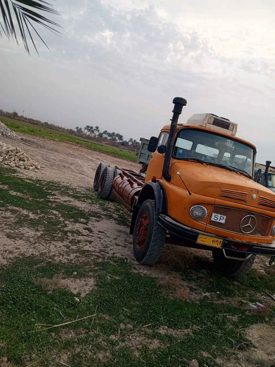 سلام عليكم قجمه للبيع موديل 82 بلاديه شاصي مكفول كفاله عامه مجموعة جيف 17شركه محرك ستندر مجفت جديد كير 111 جديد بس القماره مصبوغة جماليه تخم تاير رقم بغداد نكليزي باقي عل ستلام لوحات سياره جديده بس القماره مبخره للاستفسار الاتصال ***********.….....***********
