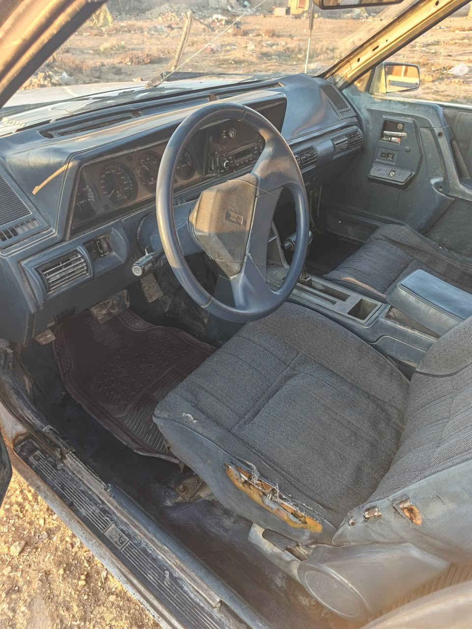 سلام عليكم سياره ولدز موبيل  موديل 90 رقم نكليزي بغداد ابسمي تحويل اثاني يوم العنوان حسينيه المعامل السعر 35وبيه مجال ***********
