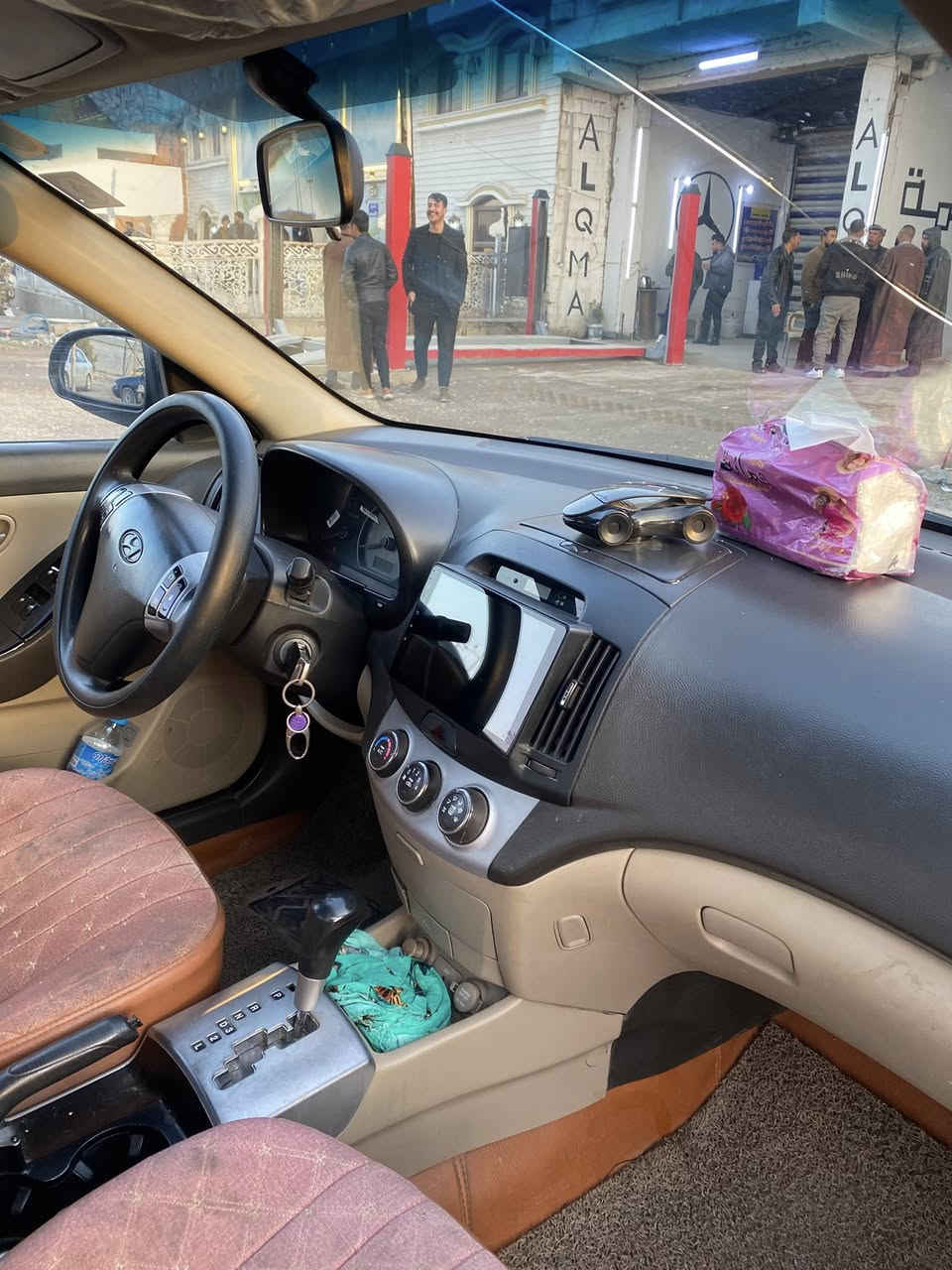 سلام عليكم النتره موديل 8 مكينه الف و600كير مكينه كفاله صدر امامي خلفي جديد 
سياره صبغ حزام جماليه 
السعر ٨٥ بيها مجال حك الجيه بس 
عنوان ديالى بعقوبه ***********
