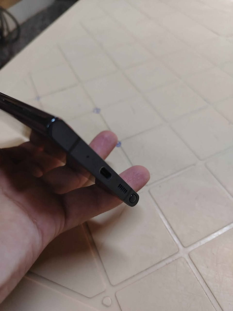 نوت20الترا النسخة اليابانية عربي بلكامل ذاكرة 256 رام12 مكفول من طبع وكلشي وشغال100/100النضافة 95 للبيع السعر 325الف مكاني بغداد العامرية للإستفسار الاتصال وتساب*********** بغداد, العراق
