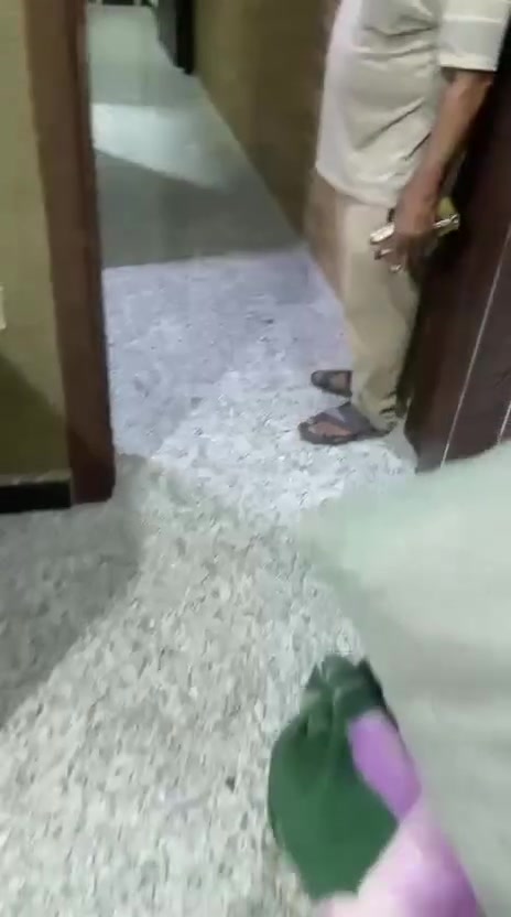 شقة مؤثثة للأجار طلاب اؤ موضفين فقط الدوره شارع ليمونة جاهزه لسكن تحتوي على سبالت سعر الأجار 500 لتواصل ***********
