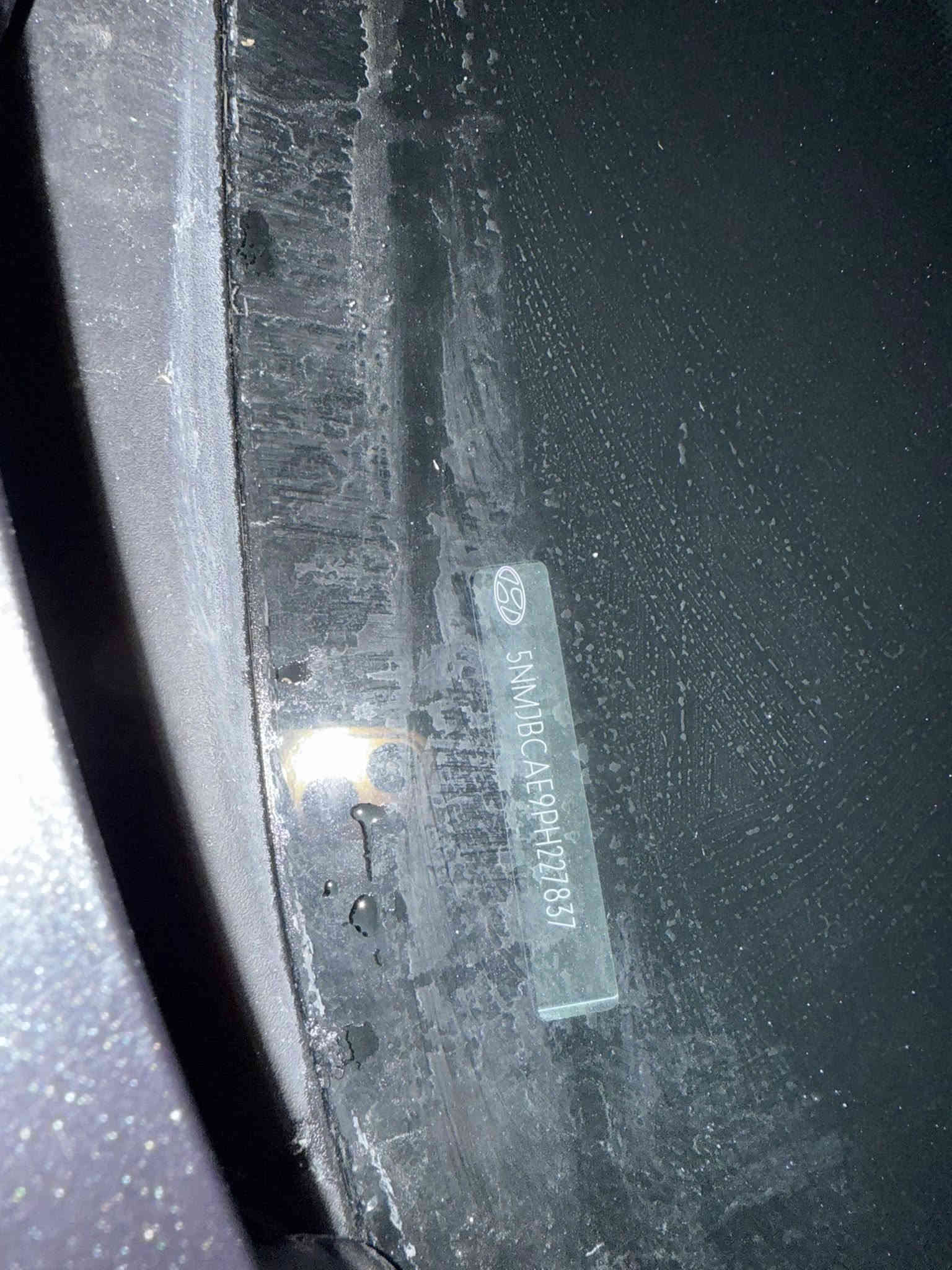 توسان للبيع
موديـل 2023
ماشية 8mi يعني زيرو
محرك 2400
دخول جديد
فول مواصفات عده فتحه
حادثها بابتين صبغ وقطع 
وحده كلير 
سعر : 182 ورقة
مكان : بغداد زيونة
رقم : ***********
