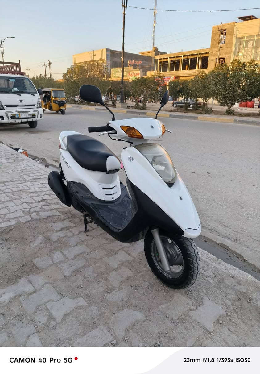 سلام عليكم 
دراجة بريز 140 ياباني دراجة كلش جديدة ومكفولة كفاله عامة من كلشي بلادية برغي ما مفتوح بيها شلعة ومعدل ونعومة فوول شرط نص نكرة سلف بيها لايت زنون ابو المروحة دراجة مال جناي للبيع سعرها 650 وبيها مجال مكاني طويريج  الشراي يتصل ***********
