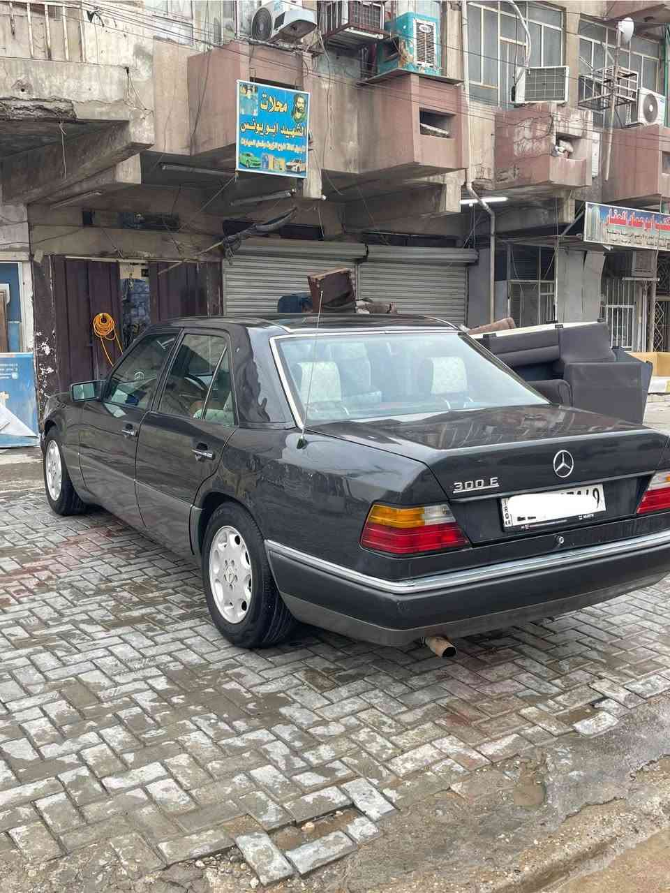 السلام عليكم ورحمة الله وبركاته
للبيع مارسدس دب 300s. موديل1992
مكينه وكبير بطه جديدات 
مكينه مكفوله من تنقيص والتبخير 
حداديه  وره وكدام جديدات 
سياره مكفوله من الضربه والشواصي بلاديات 
كهربايئيات كلها شغاله كجات كلها شغاله سياره ما ناقصه لو برغي 
ملاحظه سياره مصبوغه للجماليه 
قواعد دبلات اصليات 
سياره مكفوله ترايك وين متريد سياره خير من الله  بالواقع احلى والبلسياقه بعد احلى بهواي 

سياره رقم سليمانيه تحويل شوكت ميعجبك 

السعر 60 وبيها مجال بسيط 
للاستفسار ***********
اسف على الاطاله ودمتم سالمين🌹
