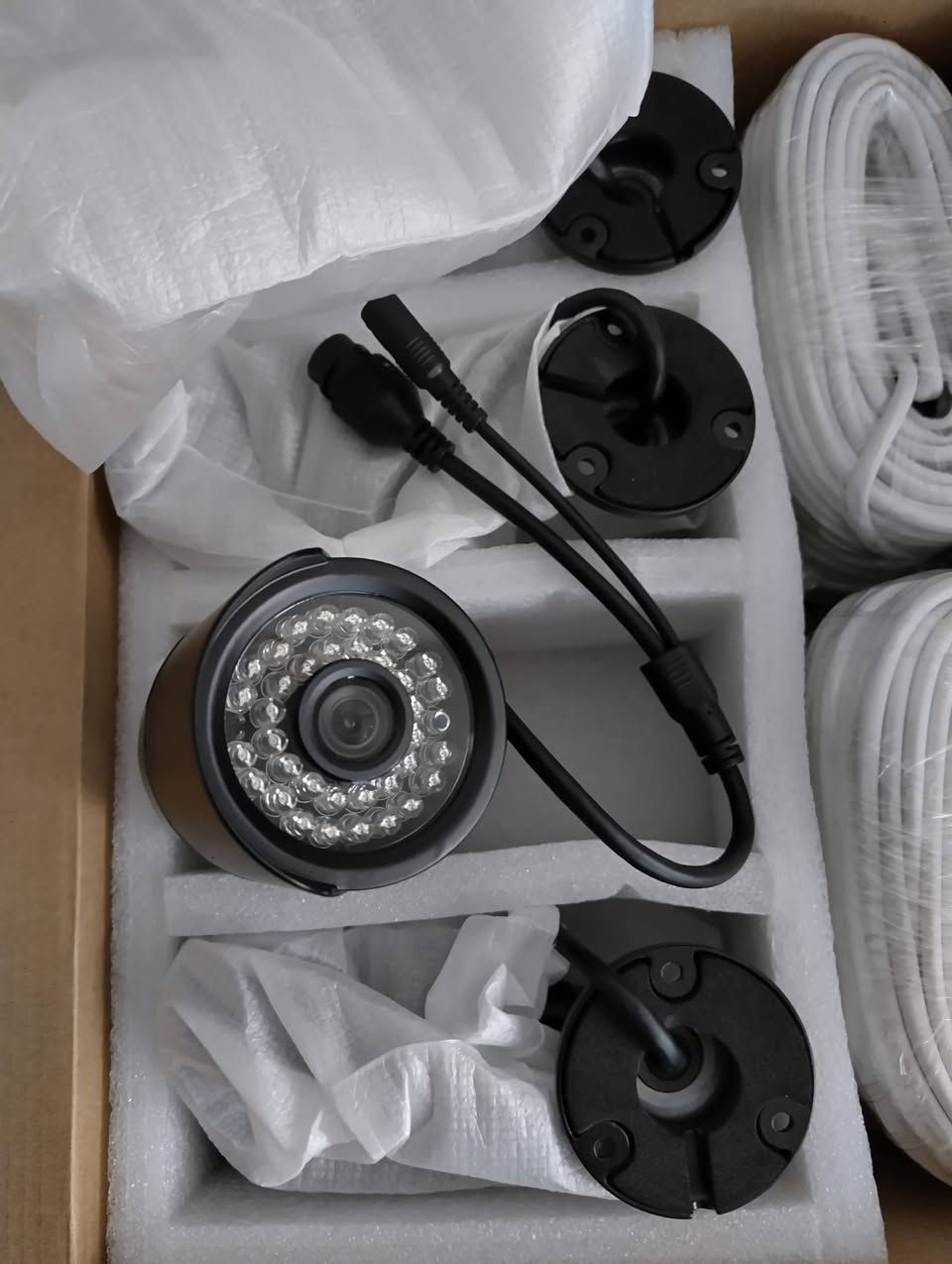 سستم كاميرات مراقبة 4 كاميرات مع هارد 1 تيرا وتطبيق موبايل نهاري ليلي 
120 الف


**إذا كنت صاحب هذا الإعلان وتريد حذفه لأي سبب، رجاءا أرسل رسالة إلى الدعم الفني**