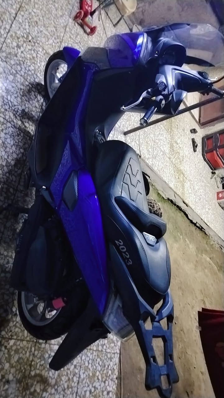 دراجه ان ماكس صيني جديده وضع الشركه موديل 2023  ماشيه 76 كيلو فقط لايت زنون حساسات اي بي اس مانع انزلاق  تشغيل عن بعد دبل بصمه السعر 900 الف  العنوان البياع الشرطه الخامسه ***********
