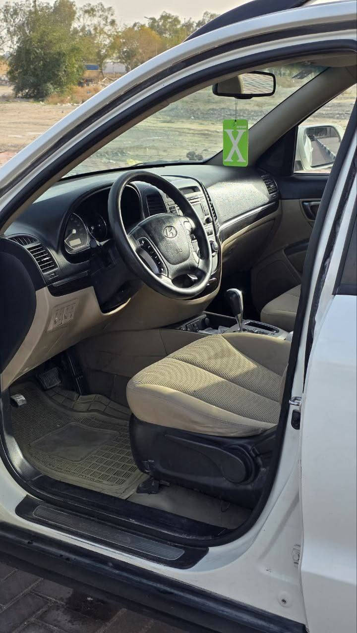 هونداي سنتافي 2012 خليجيه شركه عامه
محرك 6 سلندر 7 راكب
رقم بابل الدولي بأسمي سنويه وهزه وارقام كله جديد
سياره حلوه وجاهزه وترايها حلو
بيها صبغ جاملغ امامي جهه السايق ودور الجاملغ الخلفي جهه الصدر والباقي مكفول
السعر 138 وبيها مجال بسيط
للاستفسار ***********
مكان السياره كربلاء 
غير متواجد على النت
