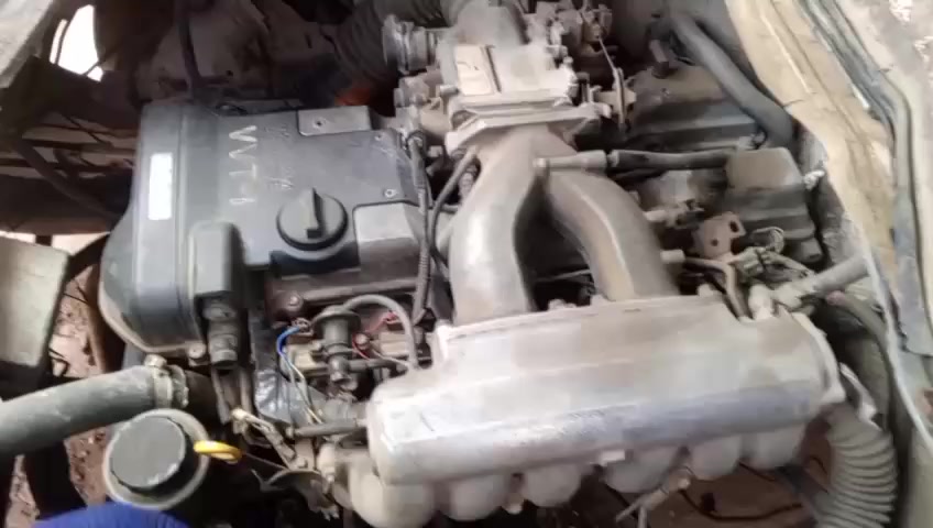 سلام عليكم مكينه ففتي حجم  ثنين ونص مال حاويه جديده صار شهر مشدوده على السياره للبيع سعرها 5 ورقات كامله هيه وضفيره وعقل ودينمو وسلف وباور وكمبريسر حجم 17 مكينه شغاله مشدوده على السياره وعلى الضمان بغداد الدوره الرقم ***********
