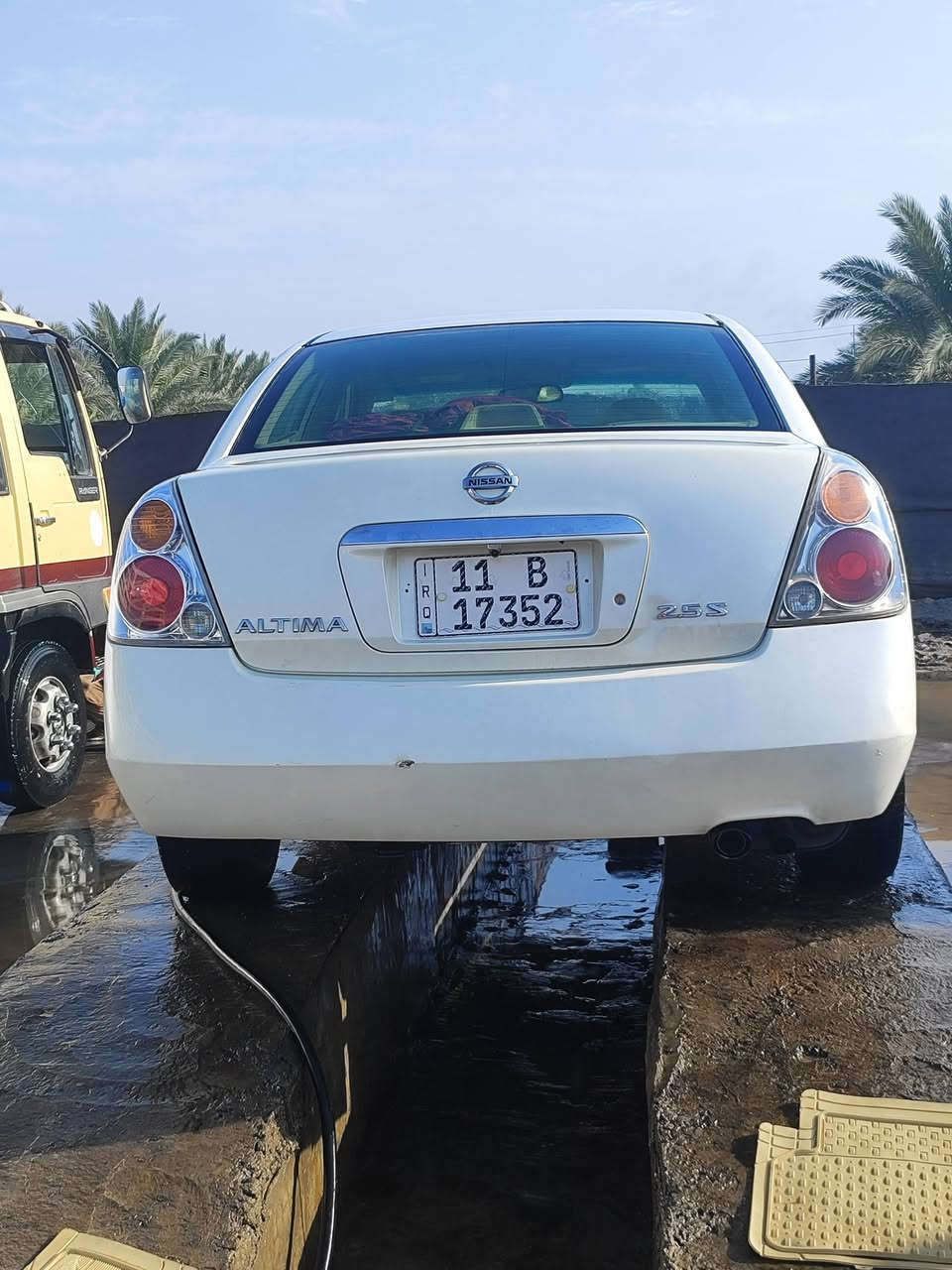 السلام عليكم. سياره نيسان لتيما 2006خليجي. السياره مصبوغه حزام. جماليه رقم انكليزي بغداد. سياره بسمي سياره خير من الله كير مكينه. لسعر 58وبيه مجال. مكان بابل لنيل***********
