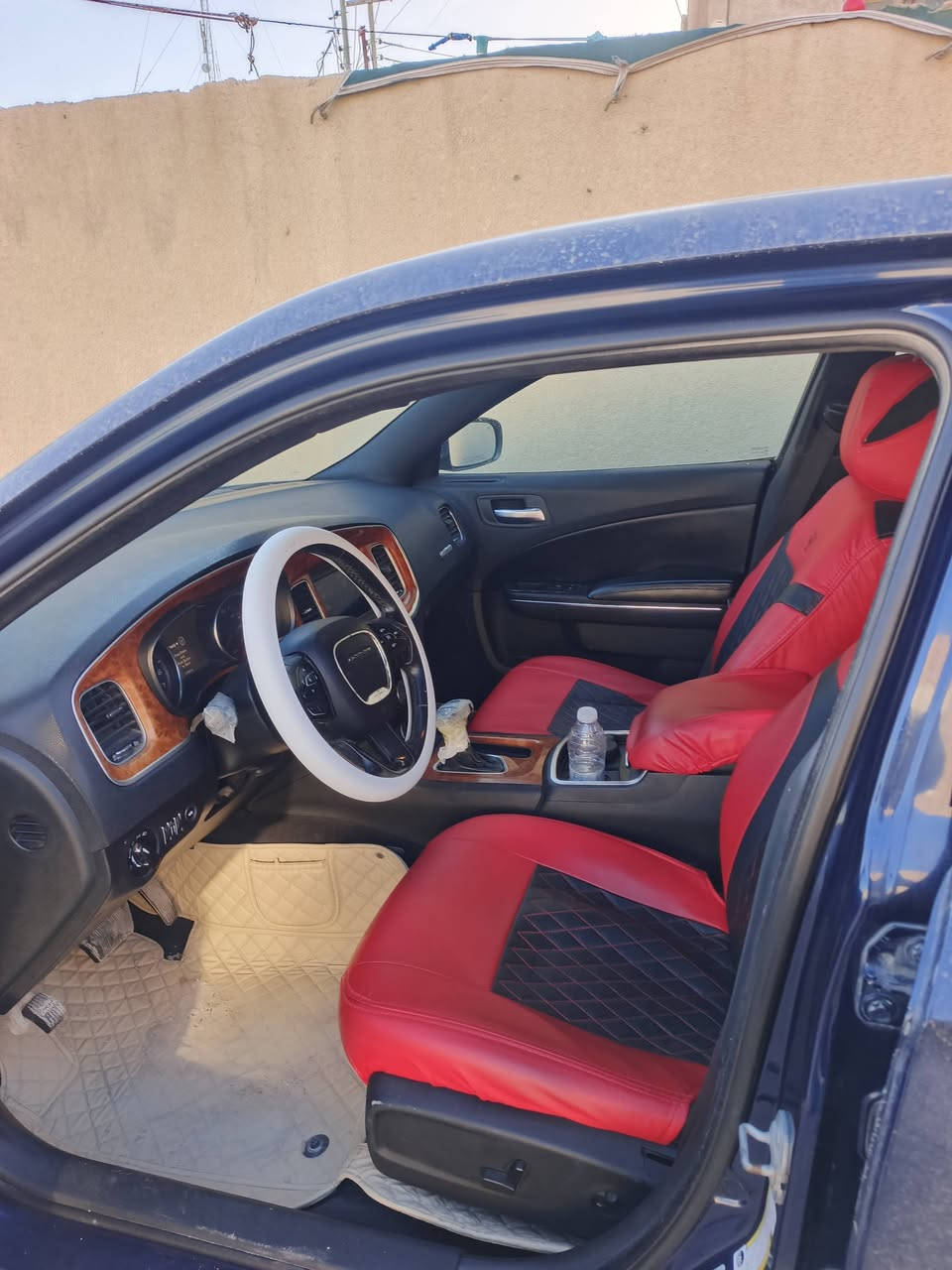 السلام عليكم// جارجر موديل 15 اصل سياره جديد مكينه كير حداديه تبريد تخم تاير كفاله رقمه ذي قار جديد سياره ( دخلت العراق تقرير ) صار بيه حادث بل عراق جاملغ تبديل وبنيد تصليح سعرها مناسب اتصل واتساب ***********
