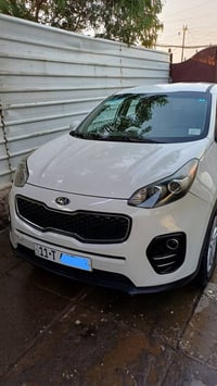 من رخصة الأدمن  الرجاء قراءة التفاصيل كاملة كيا سبورتج الموديل ١٩ وارد...