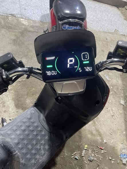 ‏سلام عليكم دراجة شحن للبيع جديدة ما مستخدمة شهر واحد السعر***********
