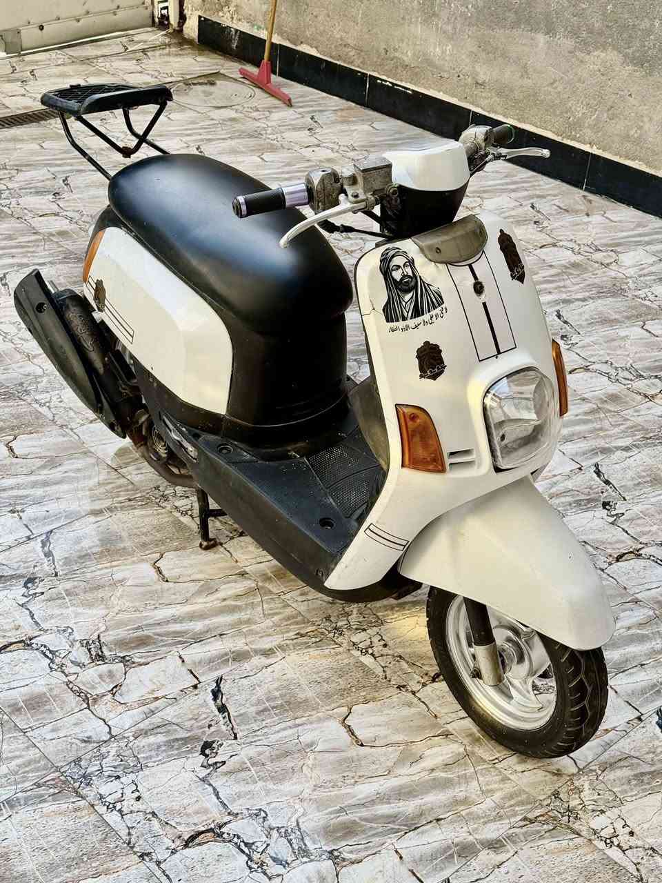 بوليسي 50 بلاد دراجه كله بلاديه ونضيفه نصبه حلواه ( نكراه سلف ) كهربائيات كلها شغاله ( مفتوحه دراجه ولفات مكينه ناعمه خرسه نهضه شك الكاع ومعدل )  ( كفرات كلهن اصليات ختم واحد وملح  ) مكاني ناصريه تضحيه السعر 525 وبيها مجال ***********
