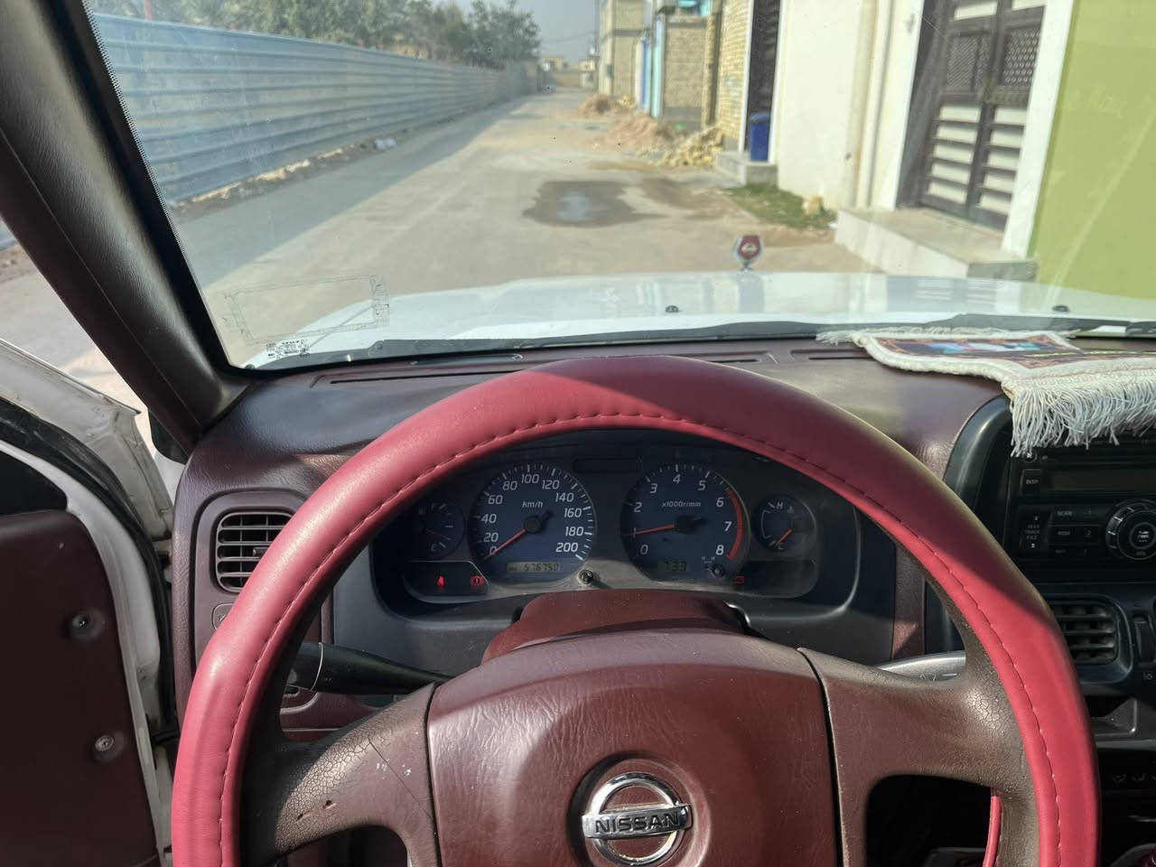 للبيع نيسان  شبوط 2011 سنويه لل28 مشروع وطني بسمي مكفولع عام مكينه او كير خير من الله تبريد كهربائيات كله شغل تخم تاير جديد رقمه بصره عنوان نجف السعر ( 105 ) بيه مجال قليل    للستفسار ***********
