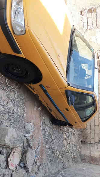 سلام عليكم بيجو بارص موديل 2010 محرك  جديد وخير من الله و كير  و نوزلات جدد بلكات جدد باتري جديد تخم تاير سبير كله جديد كهربائيات كلها شغاله وجديده رقم بغداد نكليزي سياره داخله هزه سنويه ل 2029 مصفره من كلشي 
سعر 30 بيها مجال ***********
