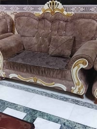 للبيع • صوفا • للاستفسار