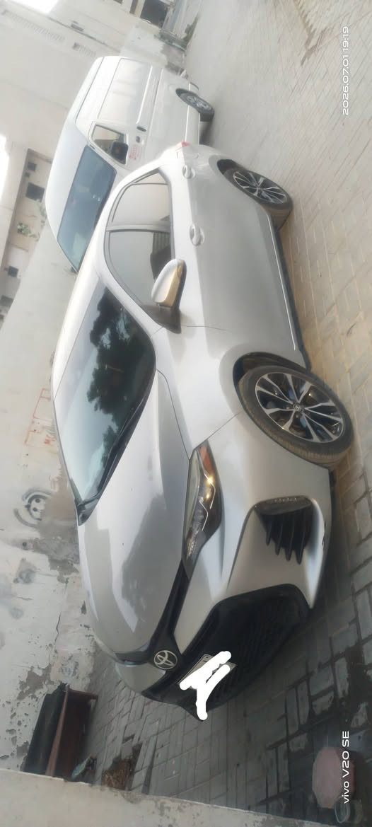 2019 model Toyota Corolla available american speach Rear back camera USB aux Bluetooth power steering alloy wheels Cruz control power door Big screen TV just buy ND drive 
Call Whatsapp+971521494873
Price 27500 عجمان, الإمارات العربية المتحدة


**إذا كنت صاحب هذا الإعلان وتريد حذفه لأي سبب، رجاءا أرسل رسالة إلى الدعم الفني**