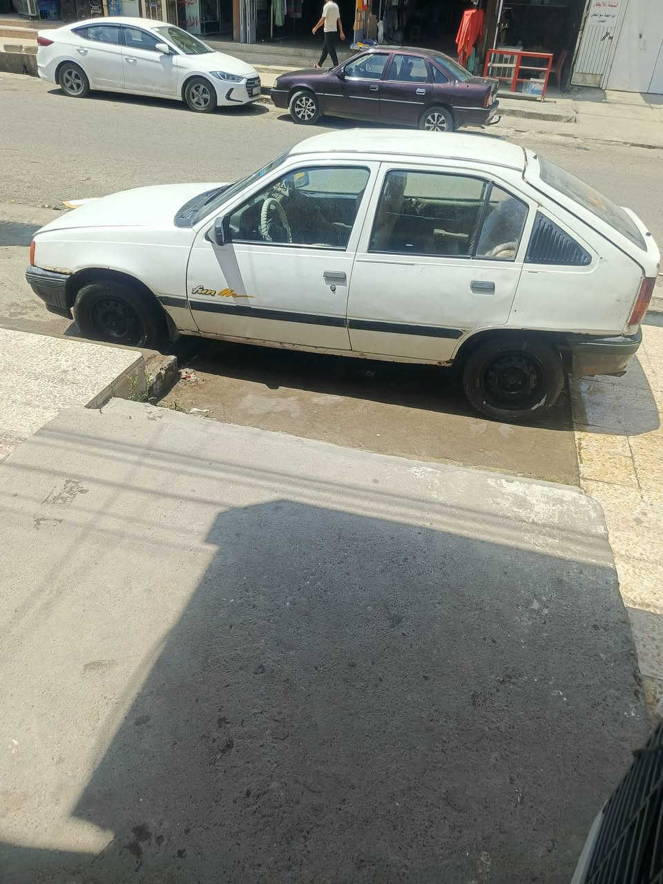 كاديت محرك16رقم اجنبي سنويه اله29ولسياره بسمي شرط التحويل+طخم جديد كير وعينه وكلج كلهن جدد مشيها يخبل ترايك وين مايعجبك شغل ومشي وبيها ضربه بل جنطه من اخذتها هيج بس السياره مال رزقك الشراي يتصل ويدلل***********
