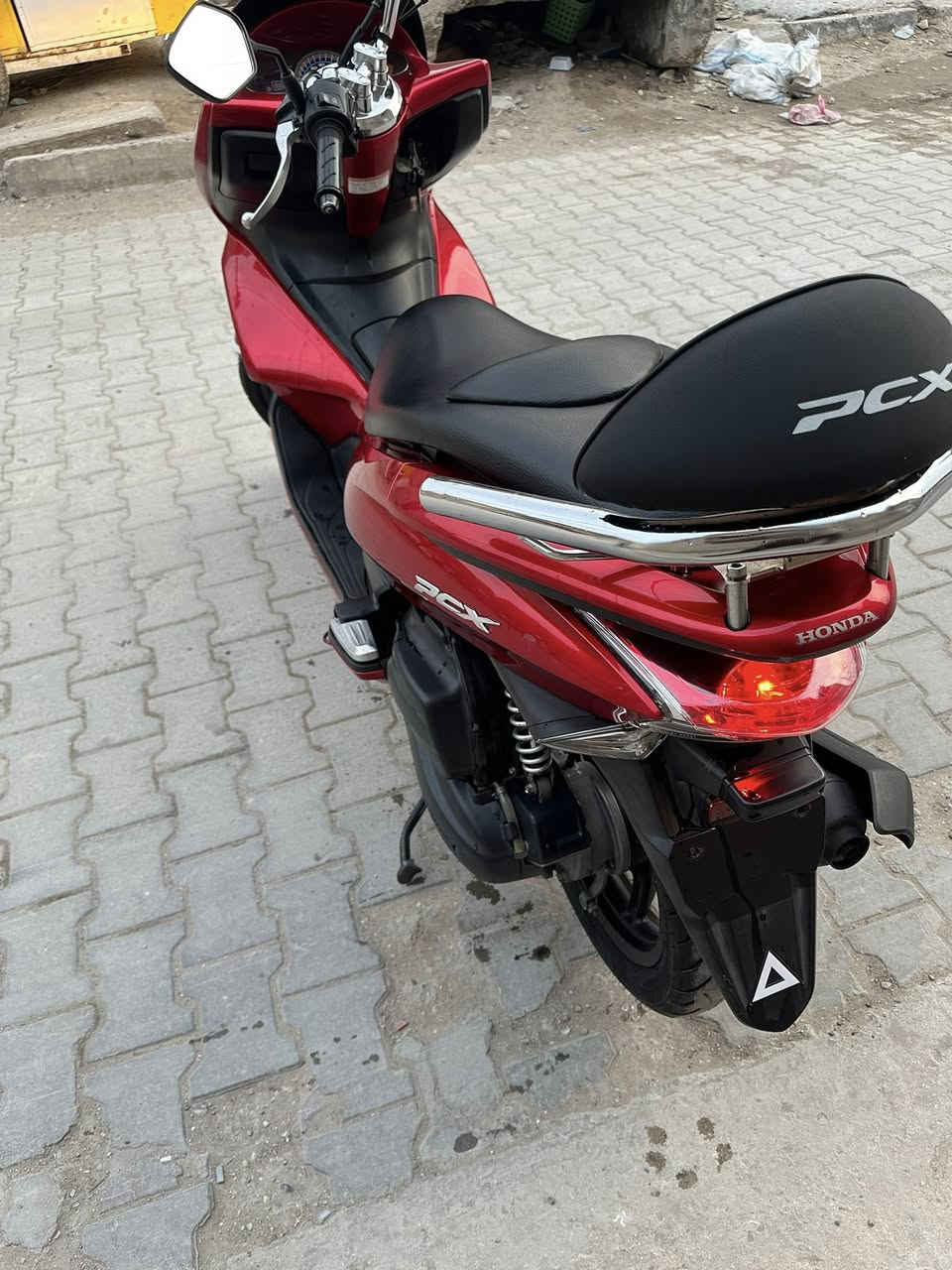 السلام عليكم دراجه bcxجيل الاول ياباني
دراجه جديده بل كارتون دراجه ممتعوبه ابدد فول الفول كلها بلادي كلها شغاله اي نقص مبيها كفر بلادي بلادي مكينه بلادي دراجه حلوه بمعنه الكلمه حساس زدحام ستان كهربائي دبل سويجين تجوه بلادي اوراق كامله 

شراي يتصل ‭٠٧٧٢ ٥٣١ ٣٧١١‬

— في ‏بغداد. البلديات‏.
