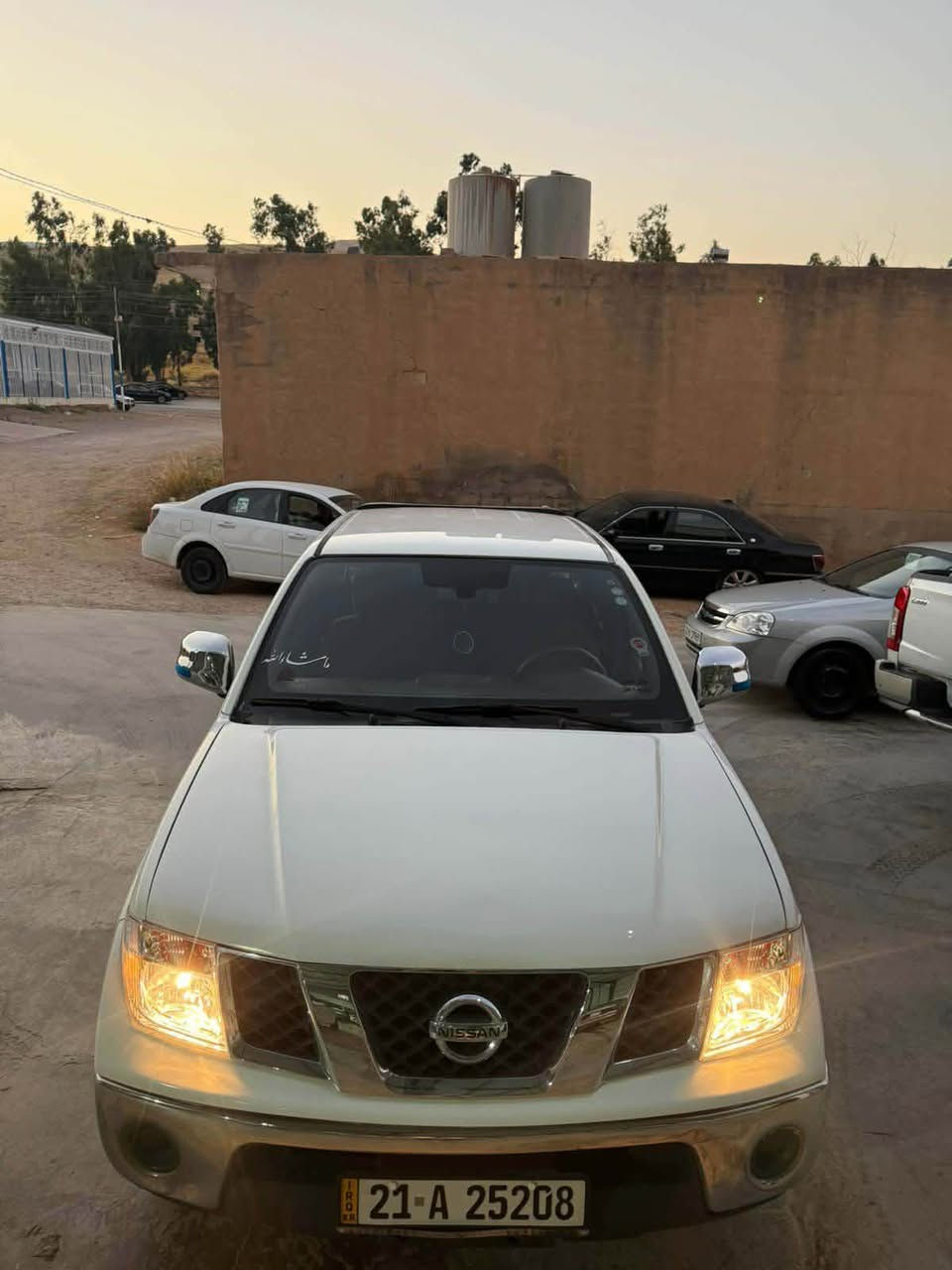 ناڤارا 2009 پارچە ڕەش لەسەر ساخی 
سەنەوی نوێیە ٤ تای لۆکی لەسەرە 
سەیارەکە زۆر خاوێنە بێ کێشەیە بەشرتە 
کێڕو مەکینەی بەشرتە .
نرخ💵: 74 گەڵا و کەمێک مەجال 
شوێن📍: کۆیە ناوچەی پیشەسازی پێشانگای برایان أربيل, العراق


**إذا كنت صاحب هذا الإعلان وتريد حذفه لأي سبب، رجاءا أرسل رسالة إلى الدعم الفني**