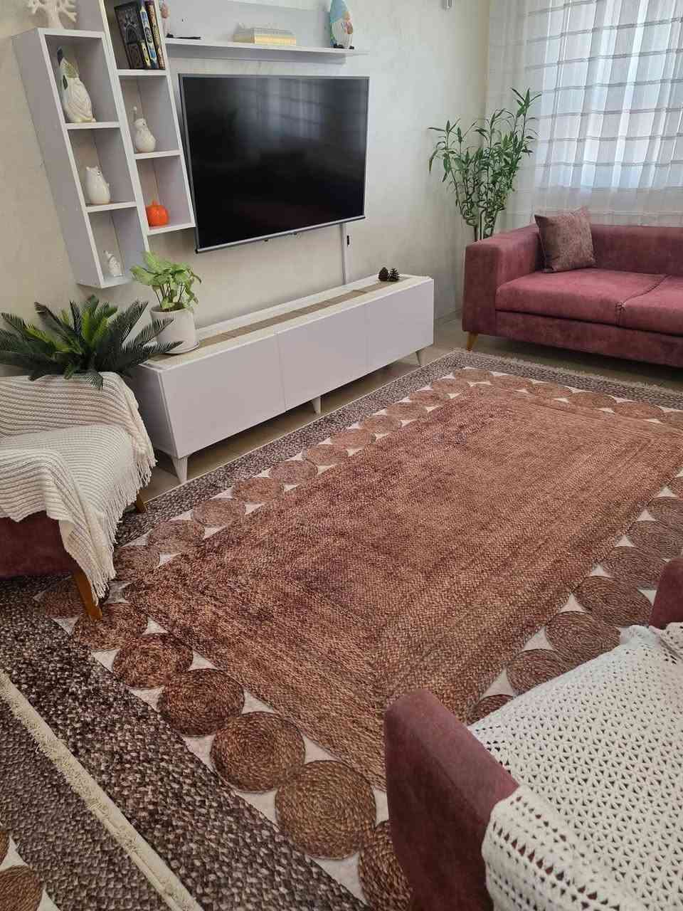 موكيت للبيع
استخدام قليل جدا
برلنت ظهر جلد
قياس 2×3 مضبوط


**إذا كنت صاحب هذا الإعلان وتريد حذفه لأي سبب، رجاءا أرسل رسالة إلى الدعم الفني**