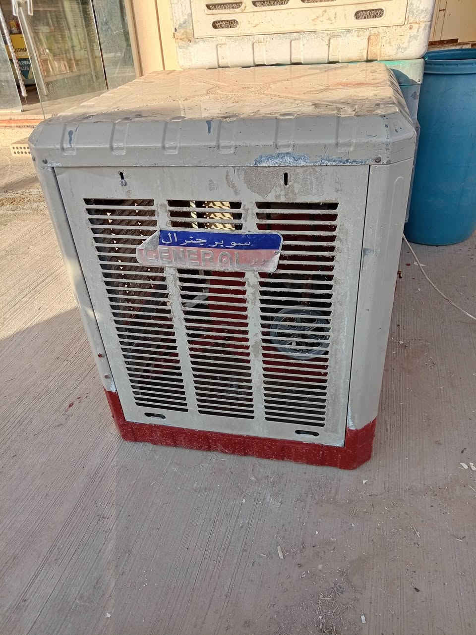 مبردات عدد ٥ حجم ٢ ونص شغل بشرط على فحص ماطور نحاس سرعتين كلش نضيف سعر لواحد ٩٠ الف نهاية العنوان فلوجه حي المعلمين قرب جامع سعد ***********)( ***********
