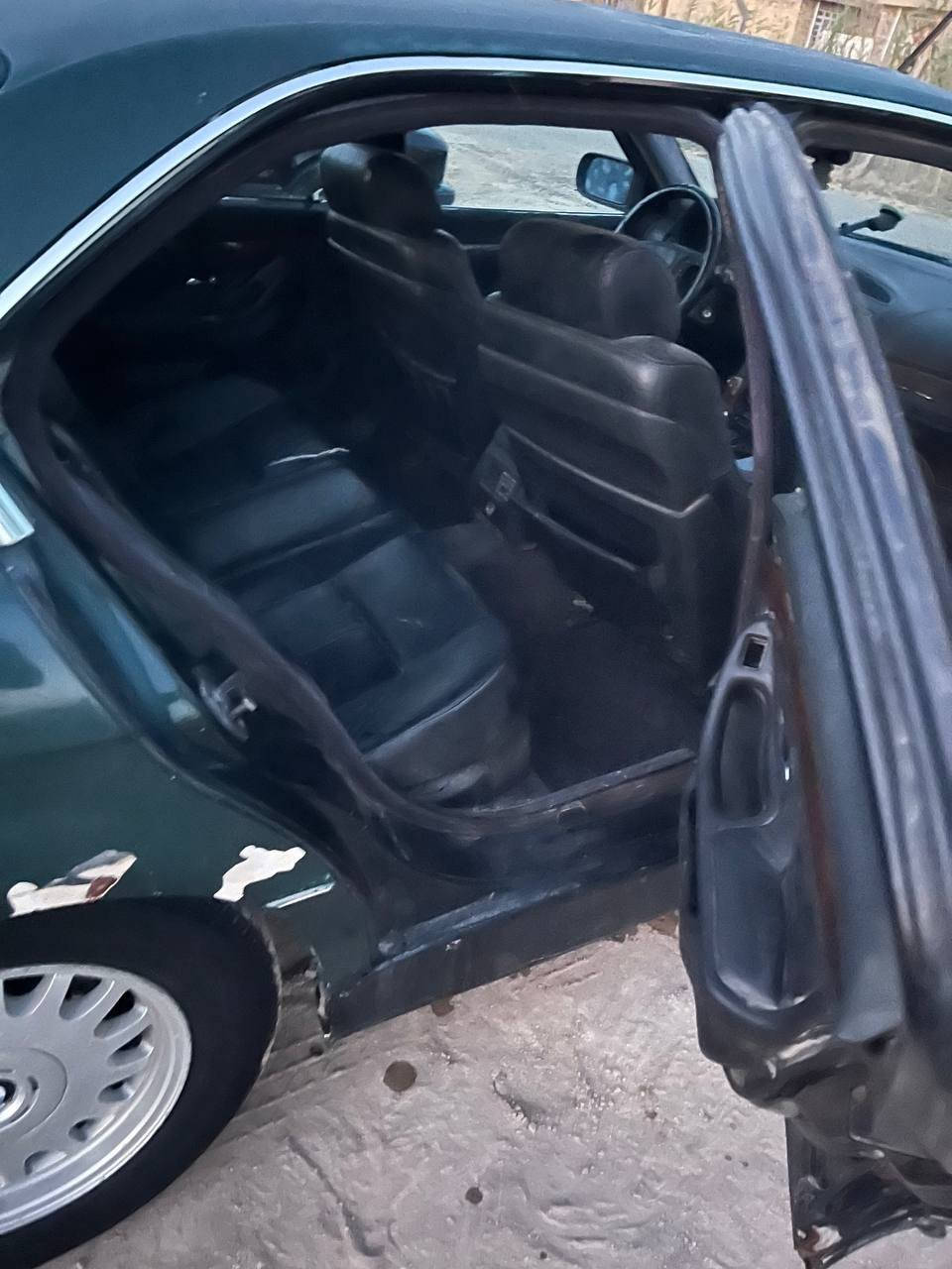 السلام عليكم 
للبيع 
bmw 740اصل 
مكينه 8 
مكينه وكير جدد مال حاويه شادهن 
تخم تاير جديد 
حداديه كامله عده يمكن شموع جهت السايق 
داخل جلد 
شاشه اندرويد 
منضومه زينون 
رقم بغداد 
سعر 59
مشروع وطني 
تحويل ثاني يوم 
منضومه تبريد كله جديد باقي بس شحن غاز 
داخل صاج 
سستم صوت كامل شغال 
باتري جديد مبدله 
منضومه بانزين كله جديد من بلكات نوزلات فيت بم 
راديتر جديده 
مكاني بابل المسيب 
للاستفسار 
*********** واتساب و اتصال 
*********** اتصال الفلوجة, الأنبار
