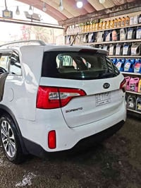 كيا سورنتو 2015 وارد خليجي مري شفط  بصمه داخل بيجي كير مكينه كفاله تبر...