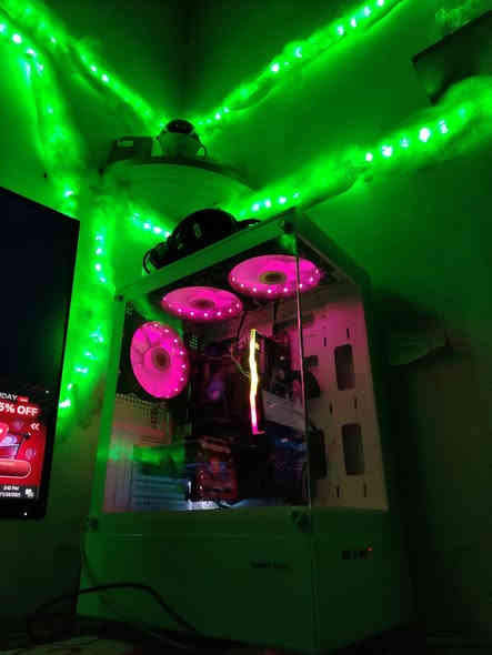 فقط كيس 
موصفات 
كارت شاشه GTX1650 sopr سوبر جديد كلش
معالج i3 
مذربورد msi PRO SERIES 
رامات تيفورس 16 كيكه 
بور. سبلاي 650 واط معه ارجيبي 
هارد واحد تيرا 
نضام وندوز 10 برو 
سعرها 450 قفل قفل 
مكاني ناصريه مركز ماعندي توصيل 
رقمي ***********
شباب محتاج فلوس والله
