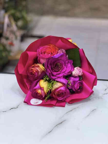 لحظات ممتعة برفقة زهور فلورنسا 🌺🌺
ديالى/ المقدادية/ قرب مستشفى الزهراء عليها السلام .
***********
