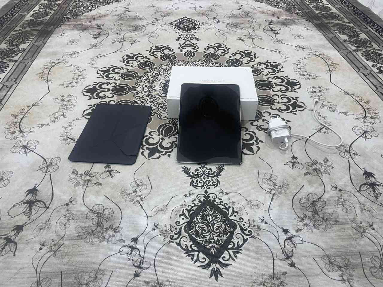 السلام عليكم

شاومي باد 7 للبيع
مواصفات
شاشه 144هيرتز IPS LCD
ذاكره 256جيجابايت ورام 8جيجابايت
معالج snapdragon 7plus gen 3 قوي للألعاب والدراسه
كامرة حلوه 13ميجابكسل خلفيه و8ميكابكسل اماميه
صوته عالي كلش ستيريو Dolby Atmos
بطاريه حلوه 8850ملي امبير وتكفيك يوم كامل

يجي وياه الكارتونه مالته ويجي ويه الكارتون كڤر هديه وشاحن اصلي

السعر 450الف دينار وبي مجال
للتواصل واتساب
***********
مامتوفر توصيل
