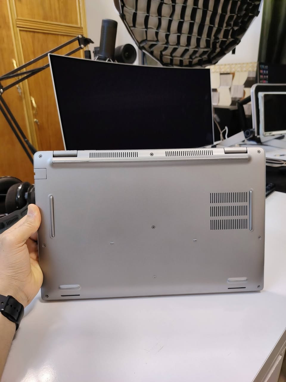 💻 لابتوب Dell Latitude 5520 للبيع
 المعالج: Intel Core i5 الجيل 11
الرام: 16GB DDR4
التخزين: SSD NVMe 512GB
كرت الشاشة: Intel Iris Xe
الشاشة: 15.6 بوصة Touch (لمس)
النظام: Windows 10 Pro
السعر 425 الف المكان بغداد الزعفرانية


**إذا كنت صاحب هذا الإعلان وتريد حذفه لأي سبب، رجاءا أرسل رسالة إلى الدعم الفني**