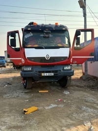 رينو • موديل ٢٠٠٢ • مكينة ٤٠٠