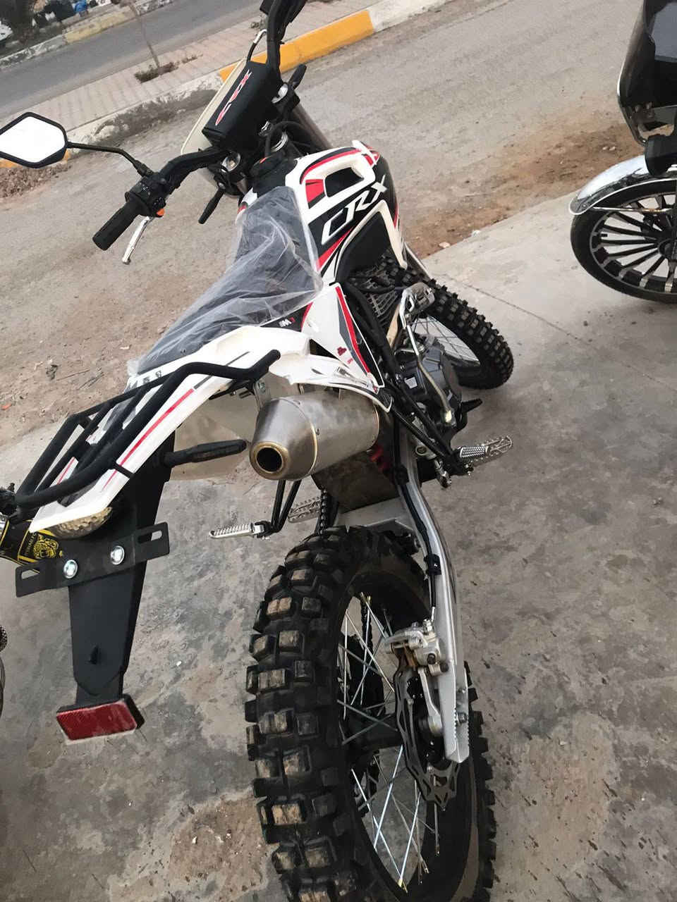 سلام عليكم دراجه للبيع محتاج فلوس ومستعجل السعر 800 اتصل وتدلل ***********
