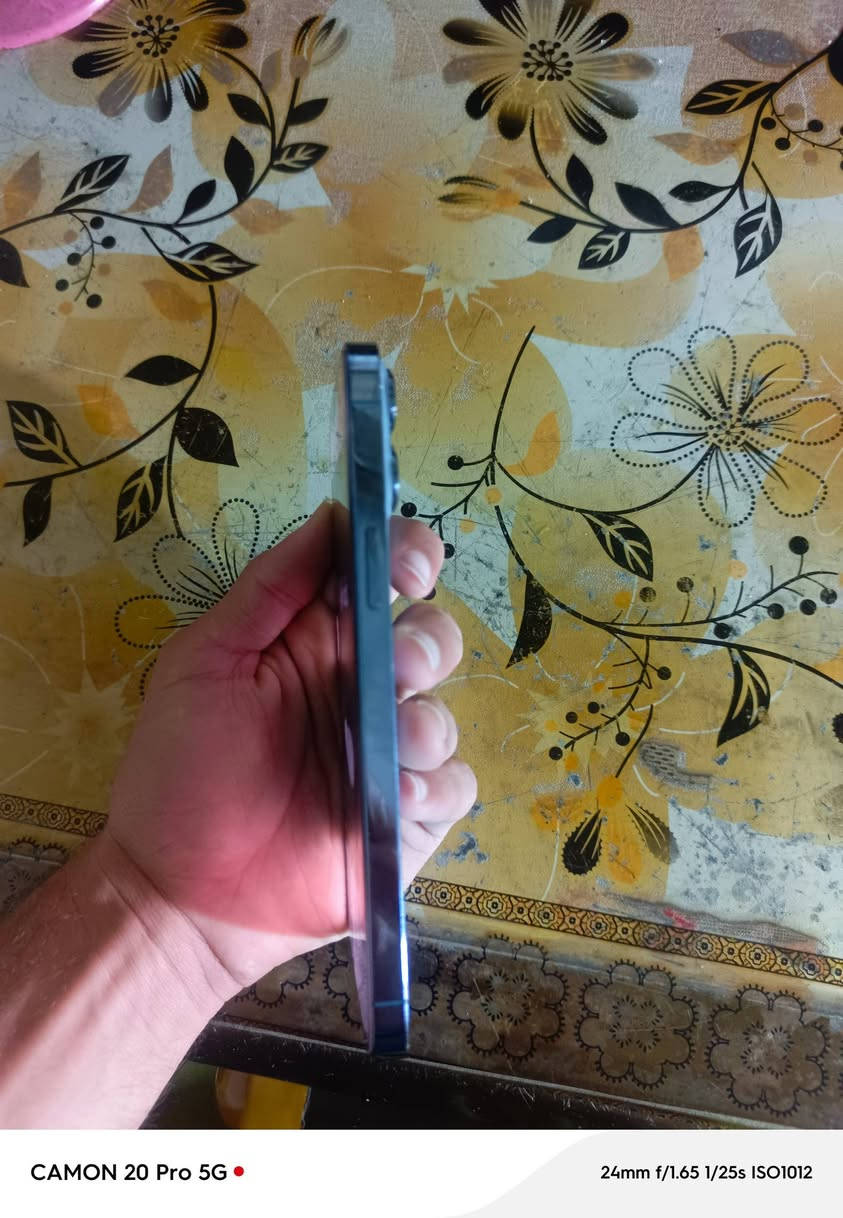 ايفون 13 برو ماكس
شرق اوسط بطارية 86 اصلية مال الجهاز
بي بس هذني النقاط السود بالشاشة
السعر 500 وبي مجال للشراي
يوجد توصيل محافظات(شرط الدفع مسبقا
تواصل واتساب ***********
العنوان /النجف الكوفة
