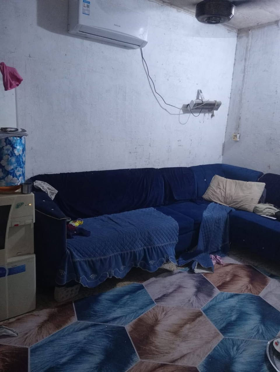 بيت تجاوز للبيع
المساحة ٧٥ متر
الموقع ام الكبر والغزلان
قرب الضغط
السعر ٢٠ مليون وبي مجال
للتواصل ***********
