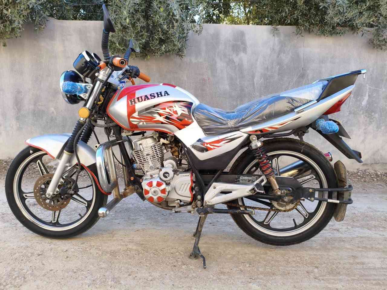 السلام عليكم للبيع دراجه هيوشه موديل 2020 ويا أوراق المحرك مكفول كهربائيات كلها شغاله ربع ما اتحط عليها السعر 750 وبيها مجال المكان الرمادي البعلي الجاسم قرب محطه الثانيه ألاستفسار ***********
