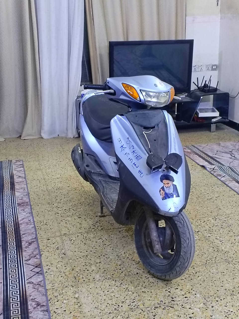 بريز لايت عالي كفالة عامة علا ايدي من الرمبة مكاني بغداد مدينة الصدر سعرهة 750وبيهة مجال متواجد واتساب ***********
