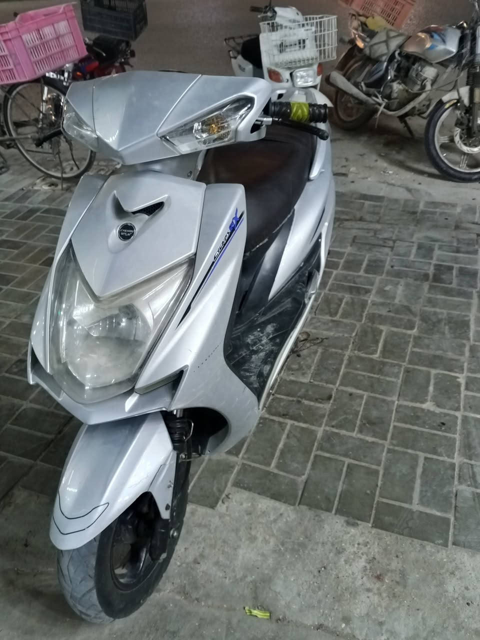 السلام عليكم سكنس للبيع حلوه ما مفتوحه سعرها 500 بيها مجال مكاني كربلاء الحر هذا رقمي ***********
