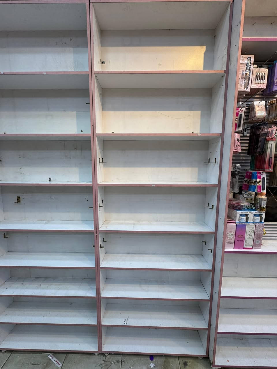 رفوف محل كوزمتك بحالة جيدة واسعار مناسبه جدا جدا


**إذا كنت صاحب هذا الإعلان وتريد حذفه لأي سبب، رجاءا أرسل رسالة إلى الدعم الفني**