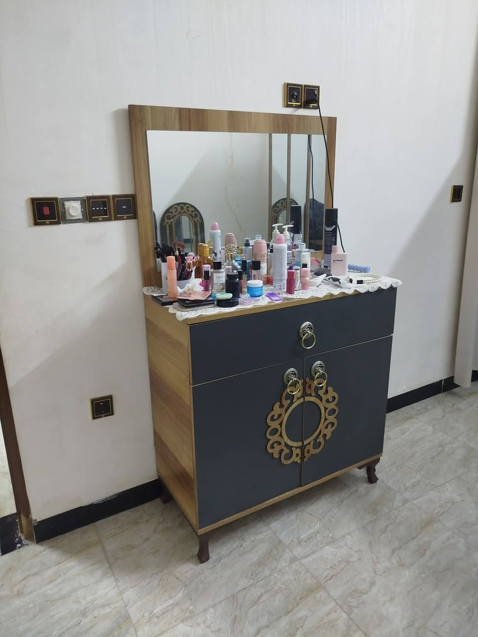 300 وبيها مجال المكان بالدوره بالبعيفه اي ضرر ما بيها 
@إشارة


**إذا كنت صاحب هذا الإعلان وتريد حذفه لأي سبب، رجاءا أرسل رسالة إلى الدعم الفني**